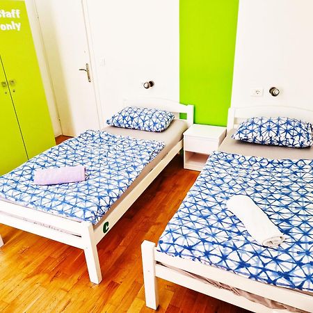 Croparadise Hostel Split Buitenkant foto
