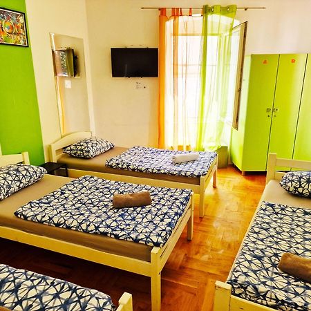Croparadise Hostel Split Buitenkant foto