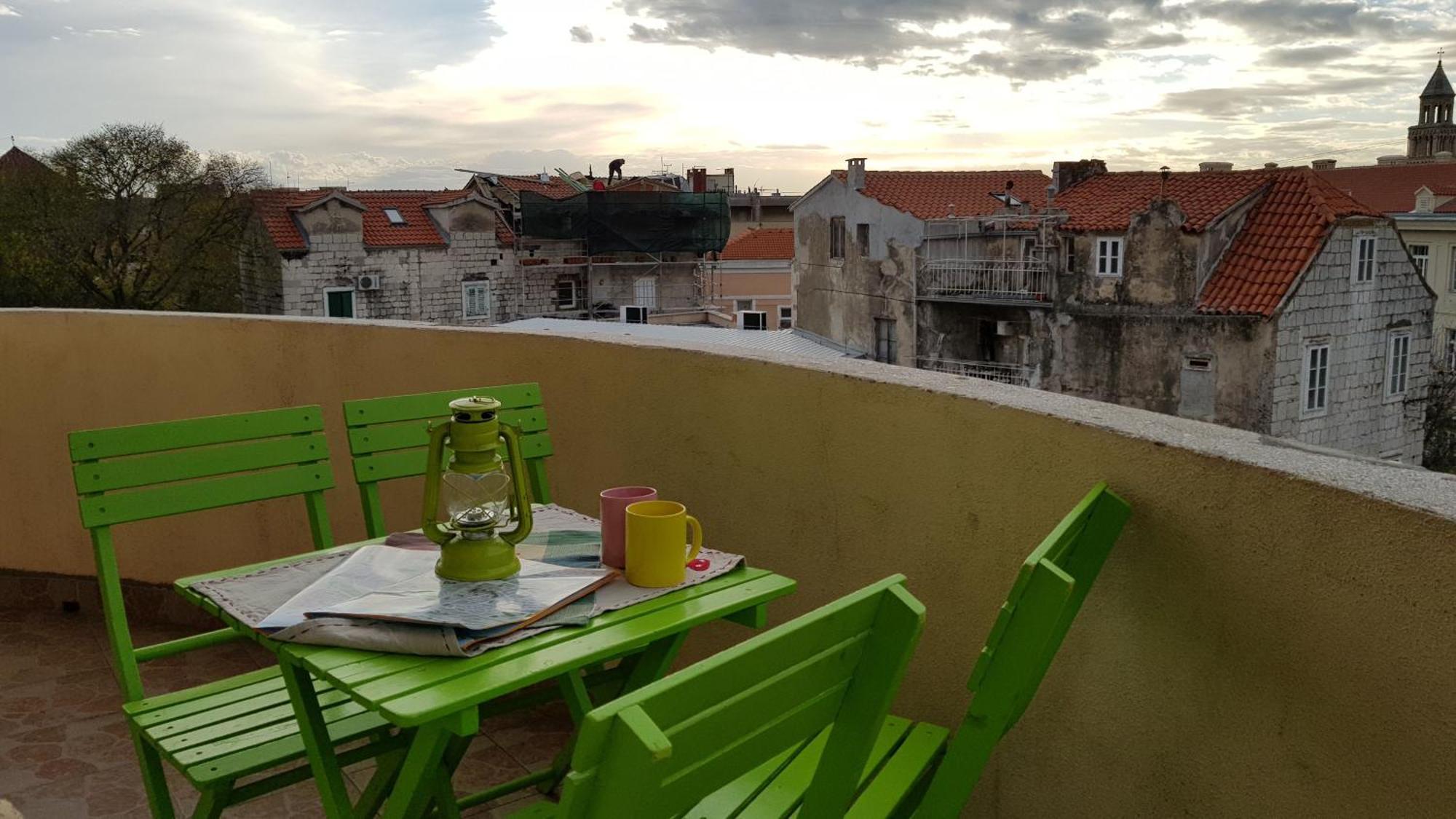 Croparadise Hostel Split Buitenkant foto