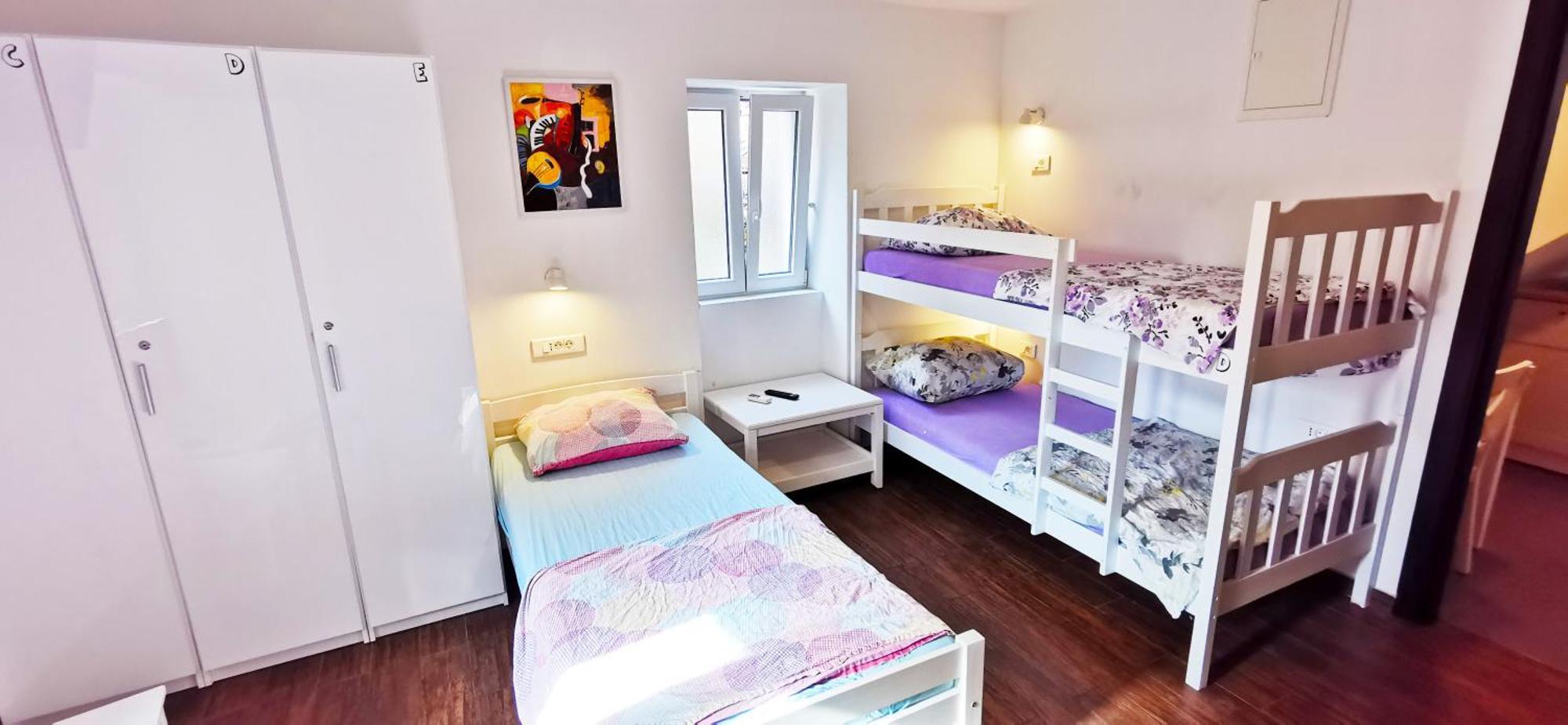 Croparadise Hostel Split Buitenkant foto