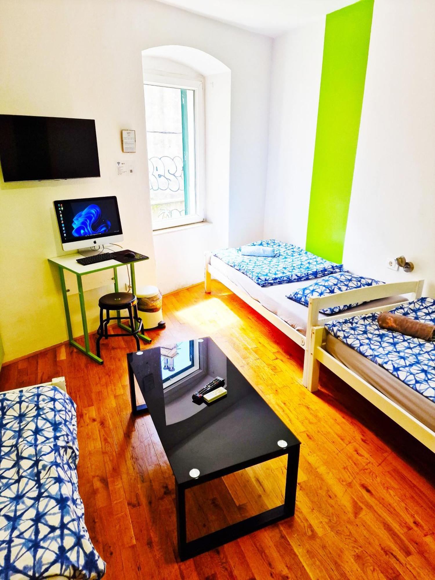 Croparadise Hostel Split Buitenkant foto