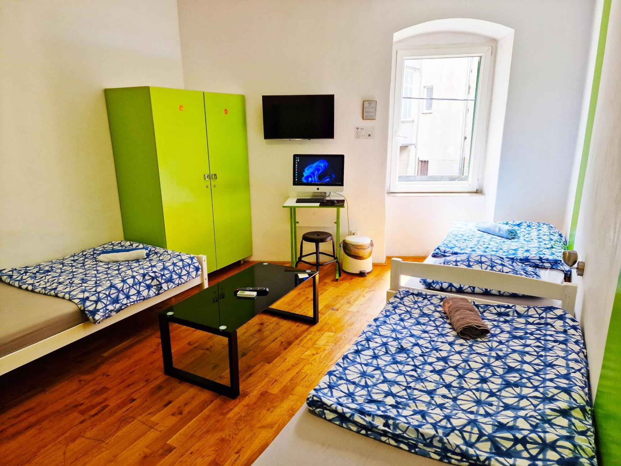 Croparadise Hostel Split Buitenkant foto