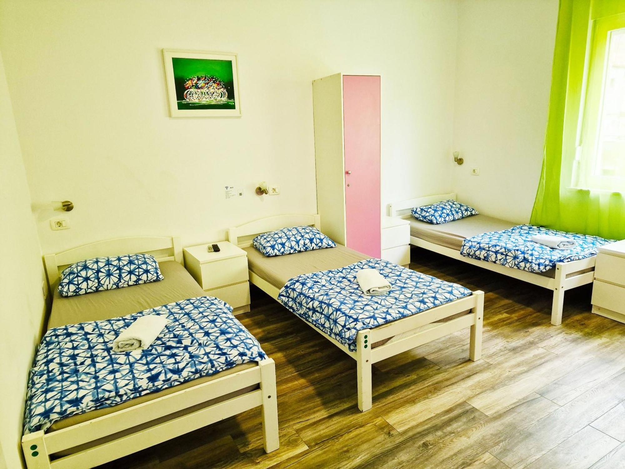 Croparadise Hostel Split Buitenkant foto